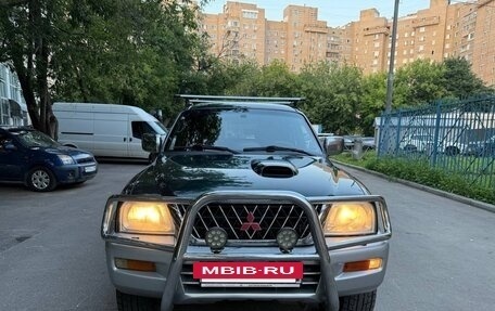 Mitsubishi L200 III рестайлинг, 2003 год, 600 000 рублей, 3 фотография