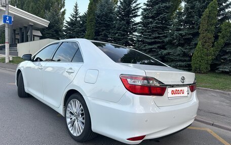 Toyota Camry, 2015 год, 1 840 000 рублей, 4 фотография