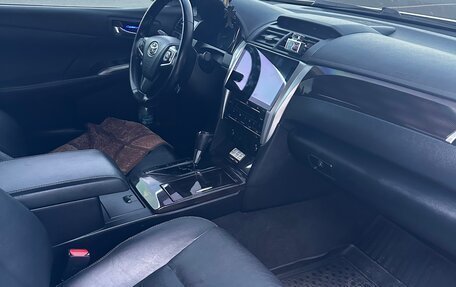Toyota Camry, 2015 год, 1 840 000 рублей, 8 фотография