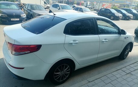 KIA Rio III рестайлинг, 2015 год, 950 000 рублей, 2 фотография