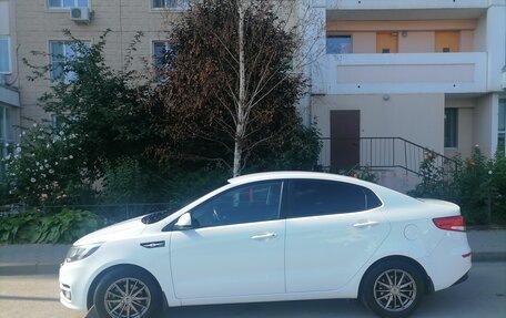 KIA Rio III рестайлинг, 2015 год, 950 000 рублей, 4 фотография