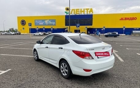 Hyundai Solaris II рестайлинг, 2013 год, 875 000 рублей, 3 фотография