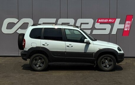 Chevrolet Niva I рестайлинг, 2018 год, 749 000 рублей, 5 фотография