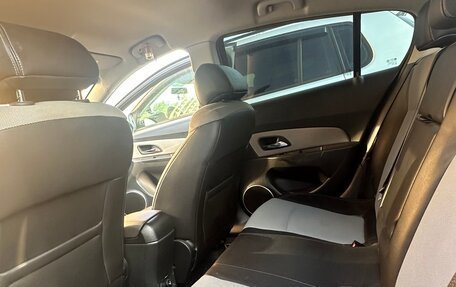 Chevrolet Cruze II, 2013 год, 970 000 рублей, 7 фотография