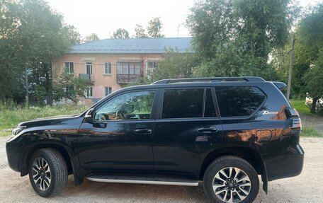 Toyota Land Cruiser Prado 150 рестайлинг 2, 2021 год, 6 099 000 рублей, 8 фотография
