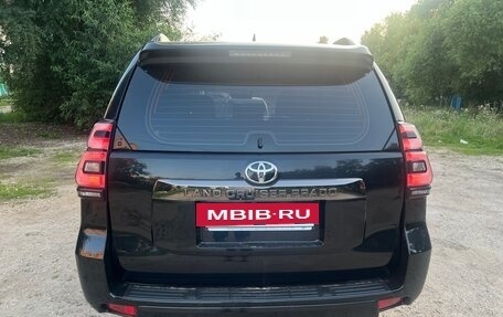 Toyota Land Cruiser Prado 150 рестайлинг 2, 2021 год, 6 099 000 рублей, 6 фотография