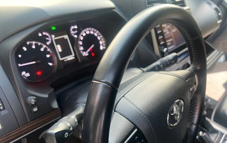 Toyota Land Cruiser Prado 150 рестайлинг 2, 2021 год, 6 099 000 рублей, 10 фотография