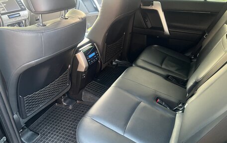 Toyota Land Cruiser Prado 150 рестайлинг 2, 2021 год, 6 099 000 рублей, 15 фотография