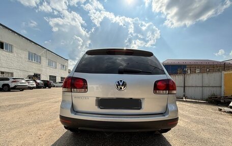 Volkswagen Touareg III, 2007 год, 1 580 000 рублей, 2 фотография