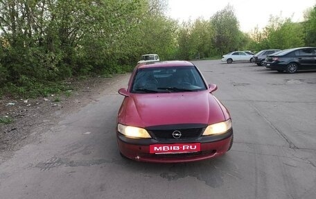 Opel Vectra B рестайлинг, 1998 год, 145 000 рублей, 3 фотография