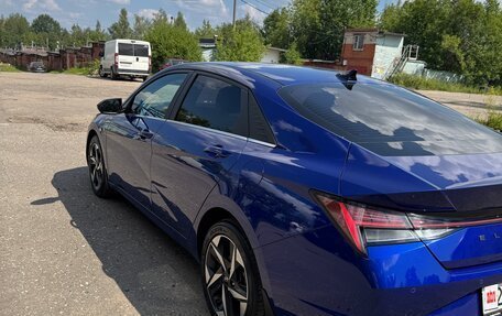 Hyundai Elantra, 2021 год, 2 300 000 рублей, 4 фотография
