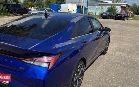 Hyundai Elantra, 2021 год, 2 300 000 рублей, 6 фотография