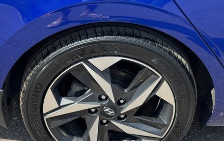 Hyundai Elantra, 2021 год, 2 300 000 рублей, 7 фотография