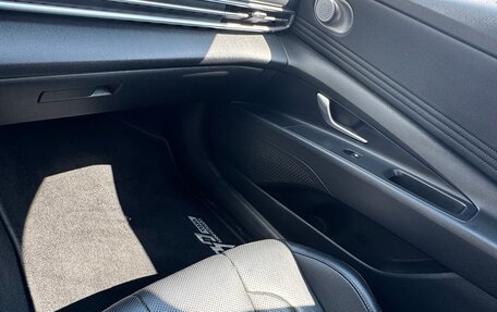 Hyundai Elantra, 2021 год, 2 300 000 рублей, 12 фотография