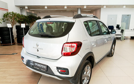 Renault Sandero II рестайлинг, 2019 год, 1 097 000 рублей, 9 фотография