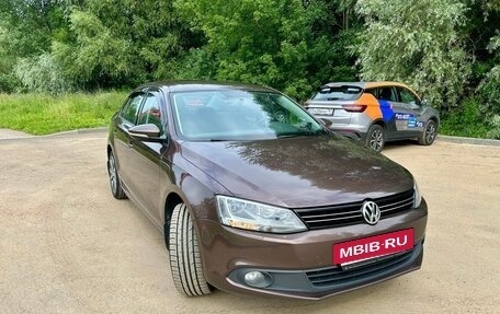 Volkswagen Jetta VI, 2014 год, 1 300 000 рублей, 8 фотография