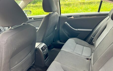 Volkswagen Jetta VI, 2014 год, 1 300 000 рублей, 12 фотография