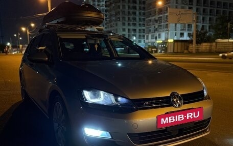 Volkswagen Golf VII, 2015 год, 1 300 000 рублей, 9 фотография