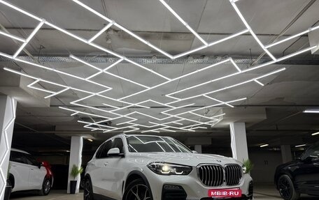 BMW X5, 2018 год, 6 200 000 рублей, 2 фотография