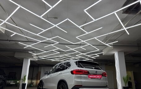 BMW X5, 2018 год, 6 200 000 рублей, 3 фотография