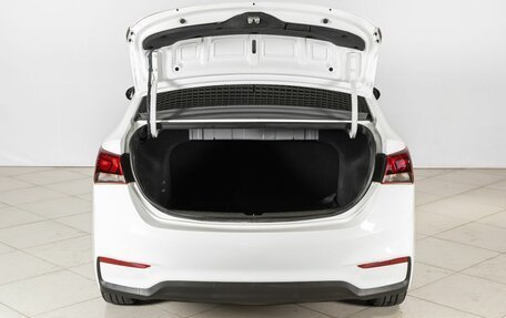 Hyundai Solaris II рестайлинг, 2017 год, 1 045 400 рублей, 10 фотография