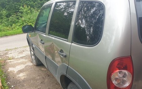 Chevrolet Niva I рестайлинг, 2011 год, 350 000 рублей, 3 фотография