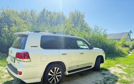 Toyota Land Cruiser 200, 2017 год, 8 000 000 рублей, 7 фотография