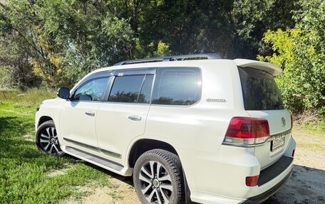 Toyota Land Cruiser 200, 2017 год, 8 000 000 рублей, 6 фотография