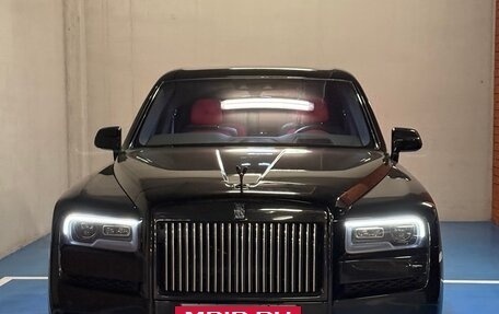 Rolls-Royce Cullinan, 2021 год, 40 000 000 рублей, 8 фотография