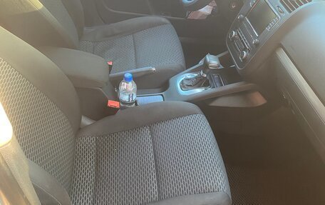 Volkswagen Jetta VI, 2010 год, 900 000 рублей, 14 фотография