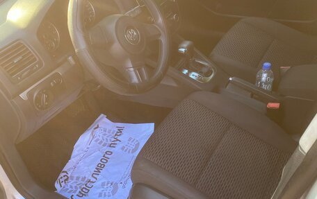 Volkswagen Jetta VI, 2010 год, 900 000 рублей, 20 фотография