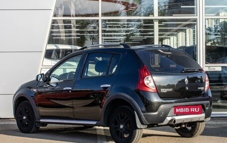 Renault Sandero I, 2013 год, 599 000 рублей, 2 фотография