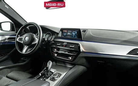 BMW 5 серия, 2018 год, 3 997 900 рублей, 9 фотография