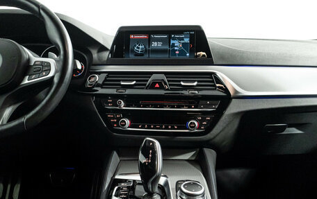 BMW 5 серия, 2018 год, 3 997 900 рублей, 14 фотография