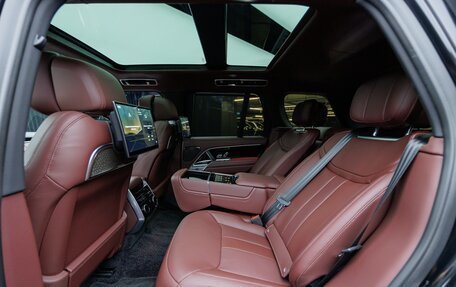 Land Rover Range Rover IV рестайлинг, 2025 год, 25 980 000 рублей, 32 фотография