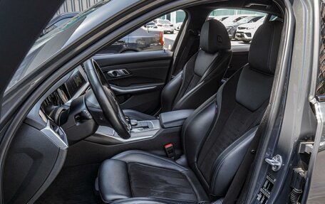 BMW 3 серия, 2019 год, 3 410 000 рублей, 10 фотография
