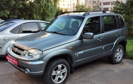 Chevrolet Niva I рестайлинг, 2010 год, 590 000 рублей, 2 фотография