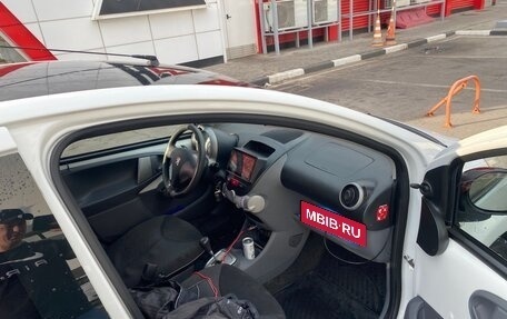 Peugeot 107 I рестайлинг, 2011 год, 358 000 рублей, 11 фотография