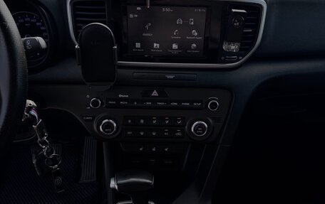 KIA Sportage IV рестайлинг, 2018 год, 2 150 000 рублей, 9 фотография