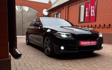 BMW 5 серия, 2016 год, 2 000 000 рублей, 2 фотография