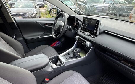 Toyota RAV4, 2020 год, 2 900 000 рублей, 3 фотография