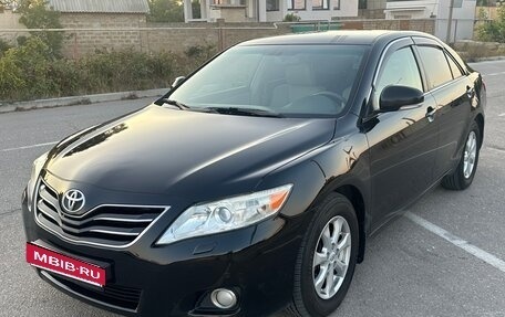 Toyota Camry, 2011 год, 1 347 000 рублей, 2 фотография