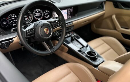 Porsche 911, 2020 год, 14 200 000 рублей, 38 фотография