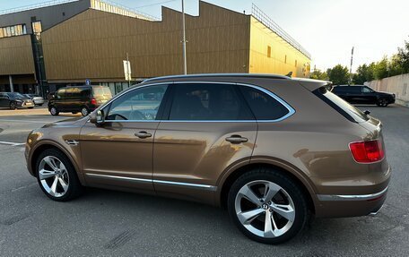 Bentley Bentayga I, 2015 год, 10 500 000 рублей, 4 фотография