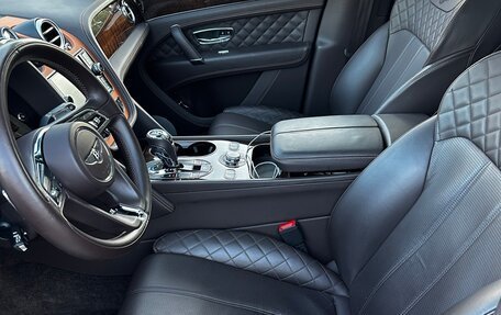 Bentley Bentayga I, 2015 год, 10 500 000 рублей, 14 фотография
