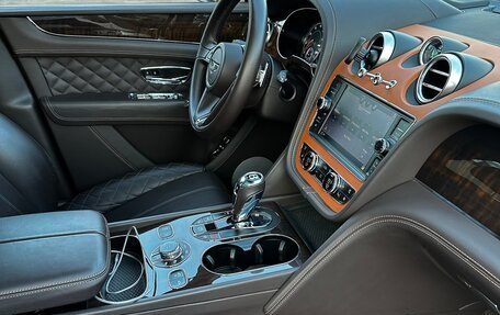 Bentley Bentayga I, 2015 год, 10 500 000 рублей, 11 фотография