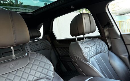 Bentley Bentayga I, 2015 год, 10 500 000 рублей, 10 фотография