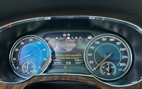 Bentley Bentayga I, 2015 год, 10 500 000 рублей, 24 фотография