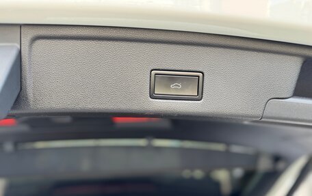 Volkswagen Touareg III, 2019 год, 4 950 000 рублей, 23 фотография