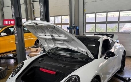 Porsche 911, 2017 год, 13 600 000 рублей, 10 фотография